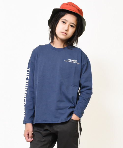 RAT EFFECT（ラットエフェクト）の「袖ロゴプリントロングTシャツ（Tシャツ/カットソー・キッズ・ベージュ/オフホワイト/カーキ/ブルー/ブラック・120/130/140/150/160/170）」の5枚目の写真