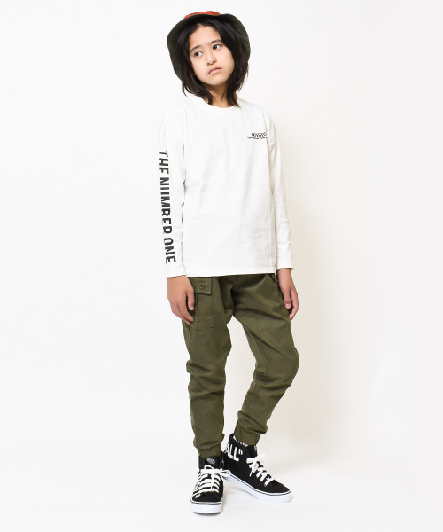 RAT EFFECT（ラットエフェクト）の「袖ロゴプリントロングTシャツ（Tシャツ/カットソー・キッズ・ベージュ/オフホワイト/カーキ/ブルー/ブラック・120/130/140/150/160/170）」の6枚目の写真