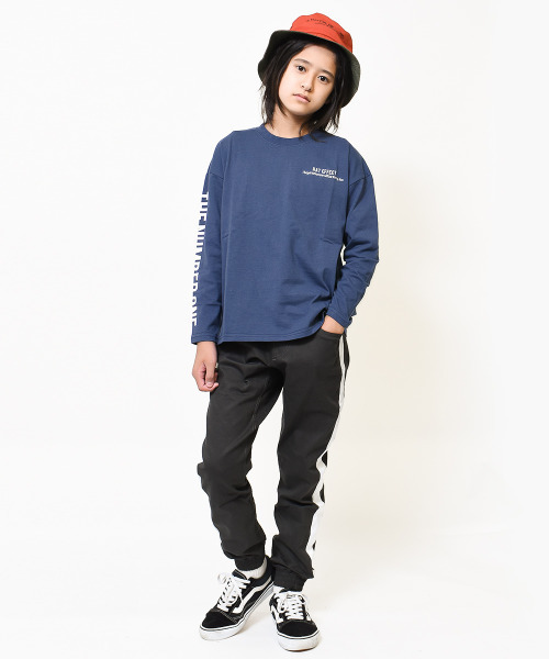 RAT EFFECT（ラットエフェクト）の「袖ロゴプリントロングTシャツ（Tシャツ/カットソー・キッズ・ベージュ/オフホワイト/カーキ/ブルー/ブラック・120/130/140/150/160/170）」の12枚目の写真