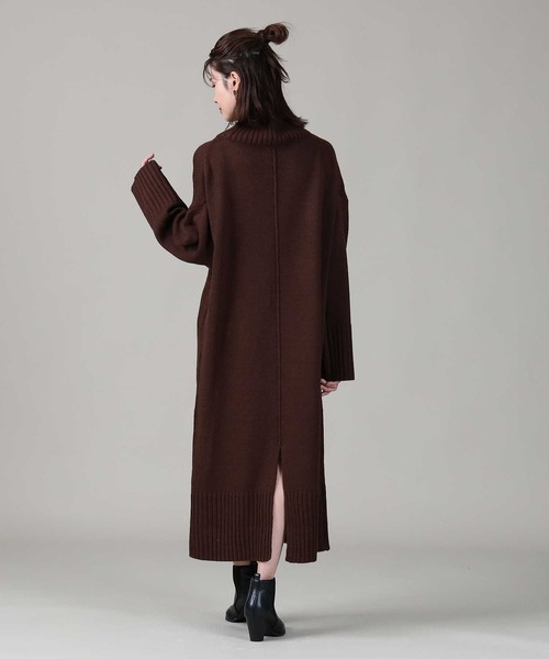HONEYSUCKLE ROSE（ハニーサックルローズ）の「【HONEYSUCKLE ROSE】タートルスリットワンピース（ニット/セーター・レディース・ベージュ/ブラウン/ピンク・M/L）」の8枚目の写真