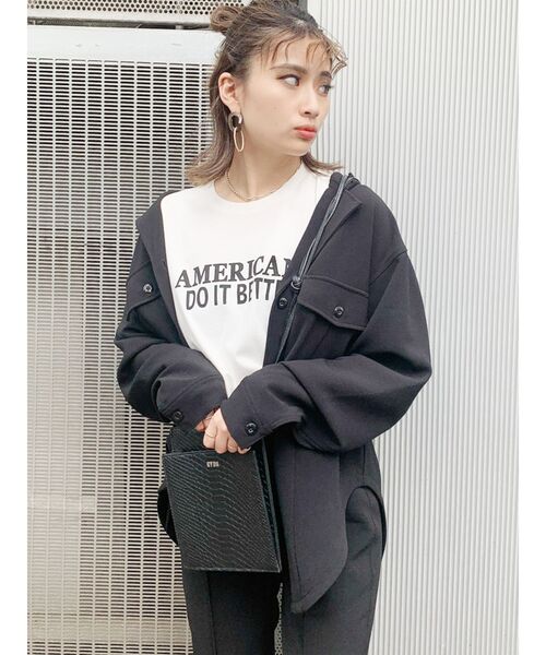 GYDA(ジェイダ)の「AMERICANS DO IT BETTER Tシャツ(Tシャツ/カットソー・レディース・オフホワイト/ブラック/カーキ・FREE)」の2枚目の写真
