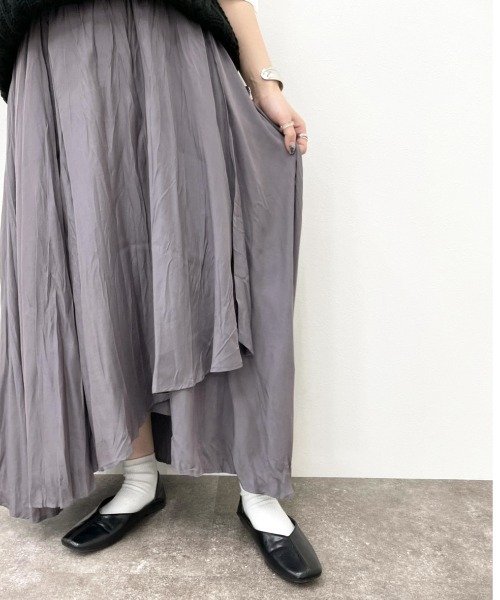 apres jour mignon（アプレジュールミニョン）の「ラッフルロングスカート【ZOZOTOWN限定アイテム】（スカート・レディース・ブラック/パープル系その他/ダークブルー・フリー/X-LARGE）」の3枚目の写真