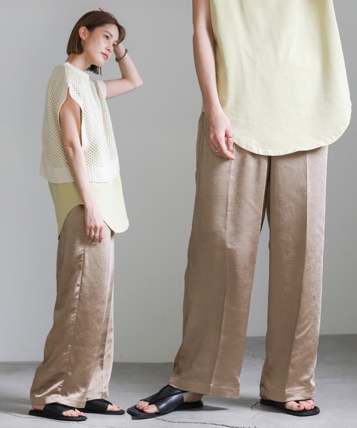 select MOCA（セレクトモカ）の「2021 SS ヴィンテージサテンセンタープレスストレートリラックスパンツ（その他パンツ・レディース・ベージュ/サックスブルー/イエロー/アイボリー・FREE）」の4枚目の写真