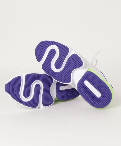 NIKE（ナイキ）の「ﾅｲｷ WSｴｱﾏｯｸｽｲﾝﾌｨﾆﾃｨ2AMD　CZ0436（スニーカー・レディース・ホワイト×ブルー・23.5cm/24.5cm/23.0cm/24.0cm）」の10枚目の写真