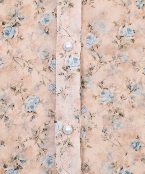 Figments（フィグメンツ）の「パールボタン花柄ブラウス（シャツ/ブラウス・レディース・ベージュ/ライトピンク・FREE）」の6枚目の写真