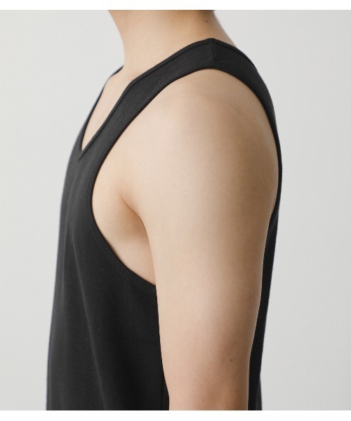 AZUL by moussy(アズールバイマウジー)の「TACK FRAISE TANK TOP/タックフレーズタンクトップ(タンクトップ・メンズ・ホワイト/ブラック・SMALL/MEDIUM/LARGE/X-LARGE)」の3枚目の写真