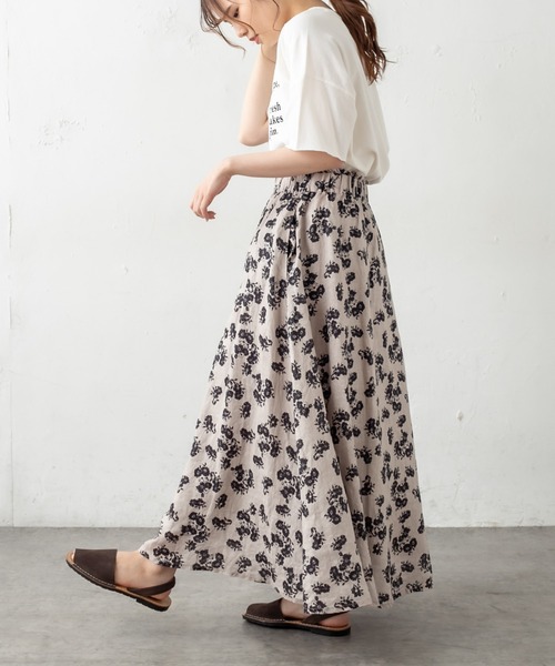PUAL CE CIN（ピュアルセシン）の「麻/リネン キャンバス中花プリントスカート（スカート・レディース・ホワイト/ブラック/ナチュラル・FREE）」の10枚目の写真