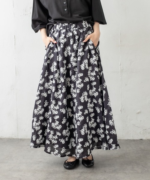 PUAL CE CIN（ピュアルセシン）の「麻/リネン キャンバス中花プリントスカート（スカート・レディース・ホワイト/ブラック/ナチュラル・FREE）」の19枚目の写真
