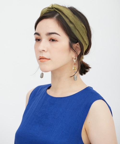 DRWCYS(ドロシーズ)の「マルチカラーストーンロングピアス(ピアス(両耳用)・レディース・ブラウン/グレー/アイボリー・FREE)」の4枚目の写真