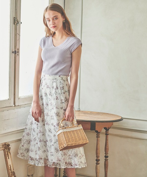 BE RADIANCE(ビーラディエンス)の「フラワープリントレーススカート(スカート・レディース・サックスブルー/ネイビー/ホワイト・FREE)」の19枚目の写真