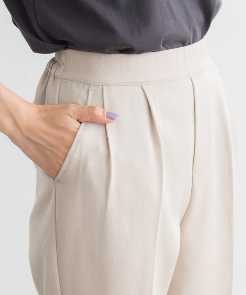 Pierrot（ピエロ）の「フレア切り替え半袖セットアップ（セットアップ・レディース・グレイッシュベージュ/グレイッシュブルー/ブラック・L/M/PM）」の19枚目の写真