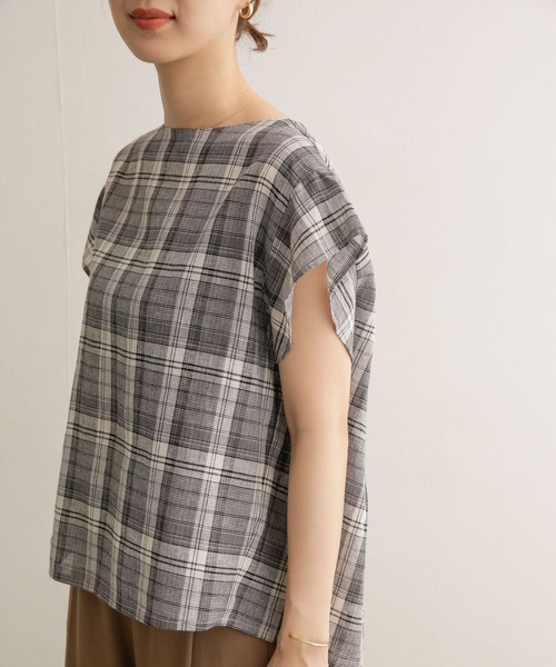 URBAN RESEARCH DOORS（アーバンリサーチドアーズ）の「チェック柄バックタックブラウス（シャツ/ブラウス・レディース・その他1/その他2・ONE）」の17枚目の写真