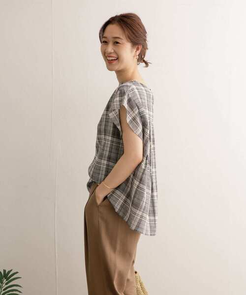 URBAN RESEARCH DOORS（アーバンリサーチドアーズ）の「チェック柄バックタックブラウス（シャツ/ブラウス・レディース・その他1/その他2・ONE）」の22枚目の写真