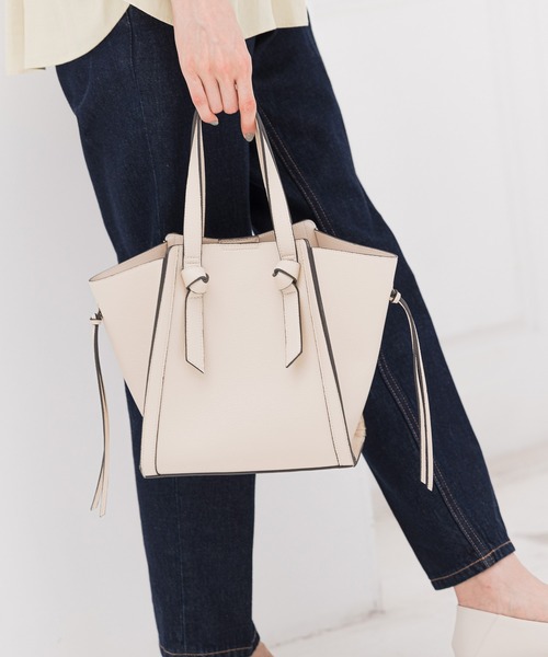 GLOBAL WORK(グローバルワーク)の「スぺ軽変形3WAYショルダー/952700(ショルダーバッグ・レディース・ライトイエロー/ライトグリーン/ブラック/ライトベージュ/オフホワイト/その他/グリーン・FREE)」の11枚目の写真