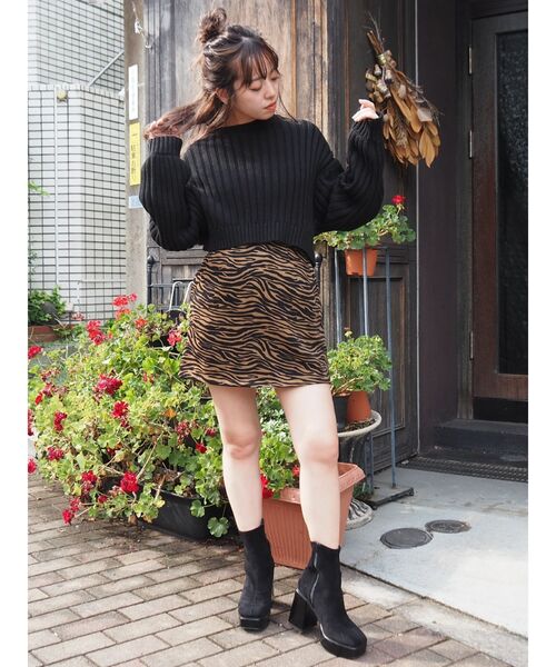 EVRIS(エヴリス)の「バックディテールリブニットトップス(ニット/セーター・レディース・ブラック/アイボリー/ボルドー・FREE)」の9枚目の写真