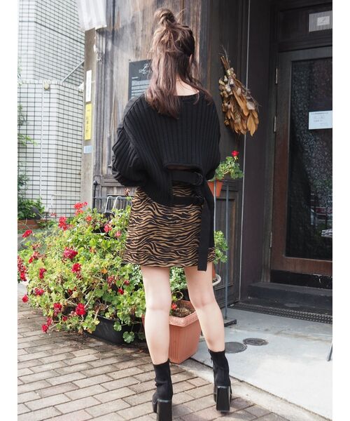 EVRIS(エヴリス)の「バックディテールリブニットトップス(ニット/セーター・レディース・ブラック/アイボリー/ボルドー・FREE)」の11枚目の写真