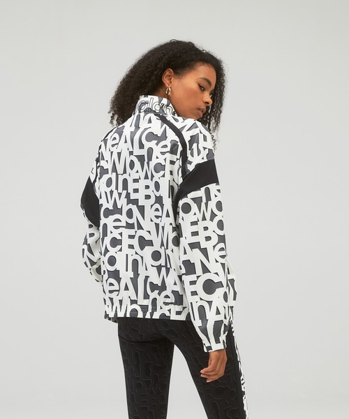 NEW BALANCE(ニューバランス)の「Relentless ストレッチウーブン プリンテッド ジャケット(ナイロンジャケット・レディース・ブラック×グレー/ブラック×ホワイト/ブルー系その他・SMALL/MEDIUM/LARGE/X-LARGE)」の9枚目の写真