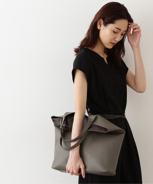 NATURAL BEAUTY BASIC（ナチュラルビューティーベーシック）の「ホーボーソフトトート（トートバッグ・レディース・グレー/オフホワイト/カーキ・ﾌﾘ-）」の15枚目の写真