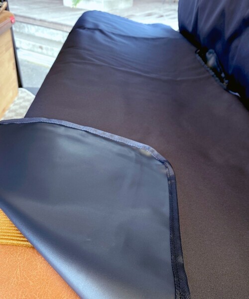 FREAK'S STORE（フリークスストア）の「VANLIFE SUPPLY BY FREAK'S STORE/ヴァンライフサプライバイフリークスストア コーデュラ リアシートカバー（アウトドアグッズ・メンズ・ベージュ/ネイビー/オリーブ/ブラック・ONE SIZE）」の11枚目の写真