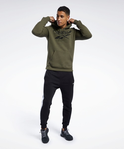 Reebok(リーボック)の「トレーニング エッセンシャルズ ビッグ ロゴ フーディー / Training Essentials Big Logo Hoodie(パーカー・メンズ・ブラック/レッド/ヘザーグレー/アーミー/ブラック×ブルー・SMALL/MEDIUM/LARGE/X-LARGE/XX-LARGE/X-SMALL/XXX-LARGE)」の7枚目の写真