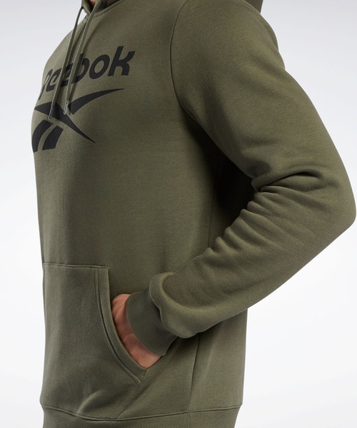Reebok(リーボック)の「トレーニング エッセンシャルズ ビッグ ロゴ フーディー / Training Essentials Big Logo Hoodie(パーカー・メンズ・ブラック/レッド/ヘザーグレー/アーミー/ブラック×ブルー・SMALL/MEDIUM/LARGE/X-LARGE/XX-LARGE/X-SMALL/XXX-LARGE)」の8枚目の写真
