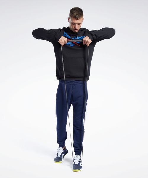 Reebok(リーボック)の「トレーニング エッセンシャルズ ビッグ ロゴ フーディー / Training Essentials Big Logo Hoodie(パーカー・メンズ・ブラック/レッド/ヘザーグレー/アーミー/ブラック×ブルー・SMALL/MEDIUM/LARGE/X-LARGE/XX-LARGE/X-SMALL/XXX-LARGE)」の11枚目の写真