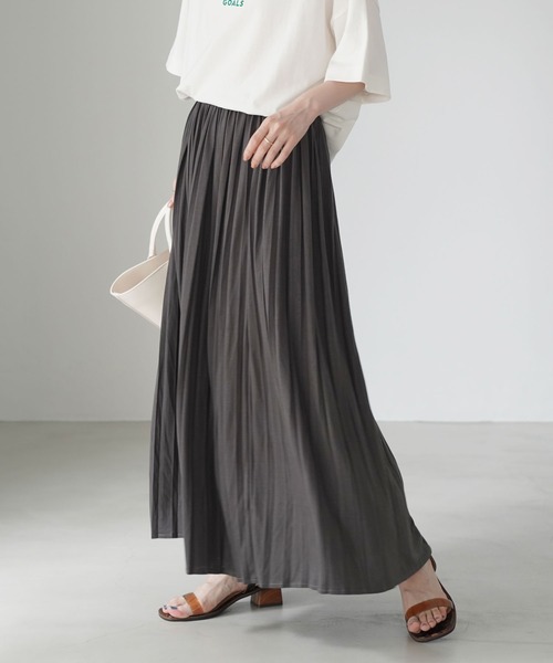 AMERICAN HOLIC（アメリカンホリック）の「カットプリーツスカート（スカート・レディース・グレイッシュベージュ/ブルーグリーン/チャコールグレー・M/L）」の2枚目の写真