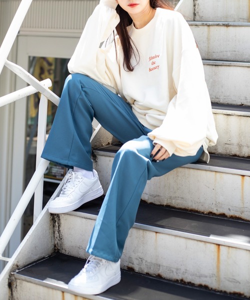 WEGO（ウィゴー）の「WEGO/【WEB限定】バルーンシルエットロゴスウェット（スウェット・レディース・杢グレー/ネイビー/アイボリー/ホワイト/ホワイト系その他/ダークグリーン・FREE）」の18枚目の写真