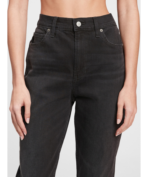 GAP（ギャップ）の「スカイハイライズ マムジーンズ（デニムパンツ・レディース・ダークブラック・27/26/25/28/29/23/24/30）」の4枚目の写真