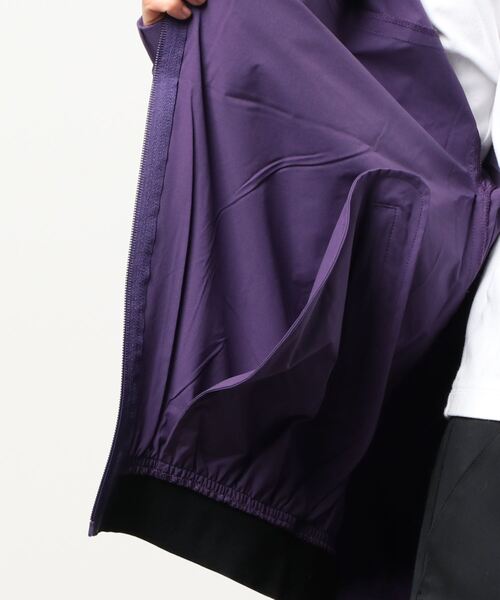 ROXY（ロキシー）の「ZEPHYR JACKET/ロキシー撥水ナイロンジャケット（ブルゾン・レディース・ブラック/パープル・MEDIUM/LARGE/SMALL）」の9枚目の写真