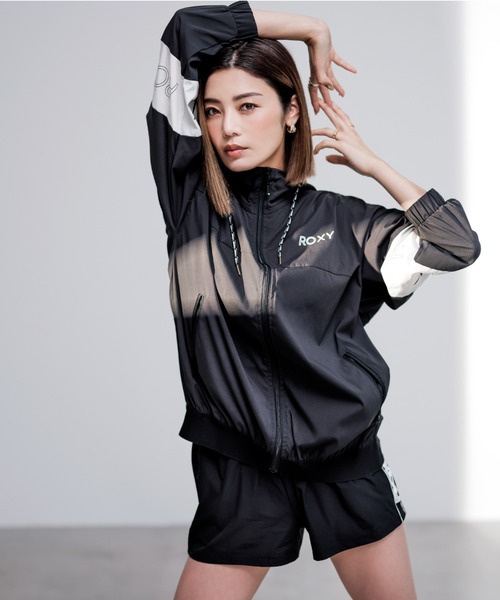 ROXY（ロキシー）の「ZEPHYR JACKET/ロキシー撥水ナイロンジャケット（ブルゾン・レディース・ブラック/パープル・MEDIUM/LARGE/SMALL）」の2枚目の写真