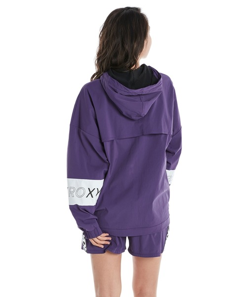ROXY（ロキシー）の「ZEPHYR JACKET/ロキシー撥水ナイロンジャケット（ブルゾン・レディース・ブラック/パープル・MEDIUM/LARGE/SMALL）」の6枚目の写真