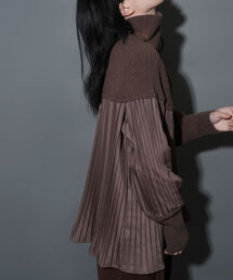 ◇【WEB限定】【CYAN TOKYO/シアントーキョー】プリーツ×ハイネックニットブラウス