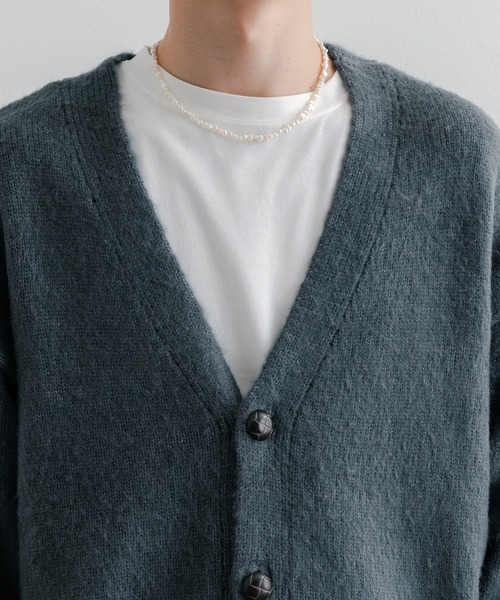epnok（エプノック）の「ベーシックルーズモヘアライクカーディガン（カーディガン/ボレロ・メンズ・チャコール/ナチュラル/キャメル/ミント/グレイッシュブルー・SMALL/MEDIUM/LARGE）」の15枚目の写真