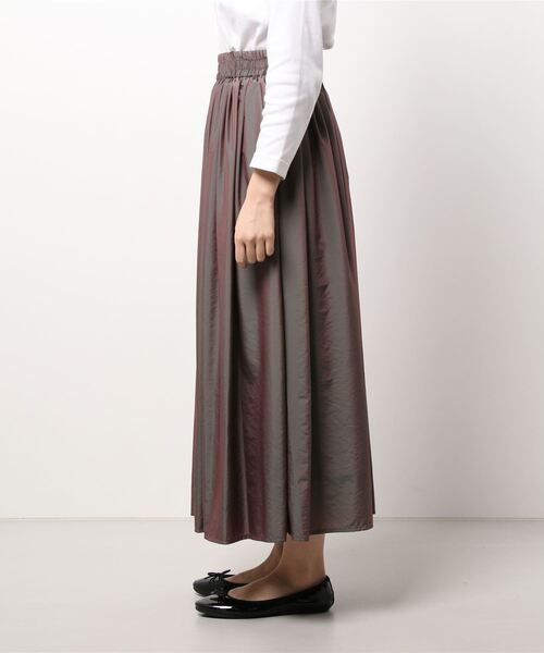 ENNEA（エンネア）の「【帯電防止＆撥水加工】グリッターギャザーロングスカート（スカート・レディース・ブラウン/パープル/グリーン・38）」の5枚目の写真