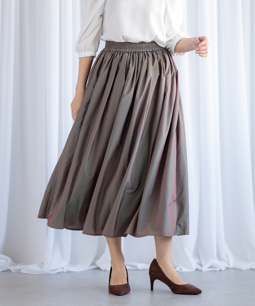 ENNEA（エンネア）の「【帯電防止＆撥水加工】グリッターギャザーロングスカート（スカート・レディース・ブラウン/パープル/グリーン・38）」の2枚目の写真