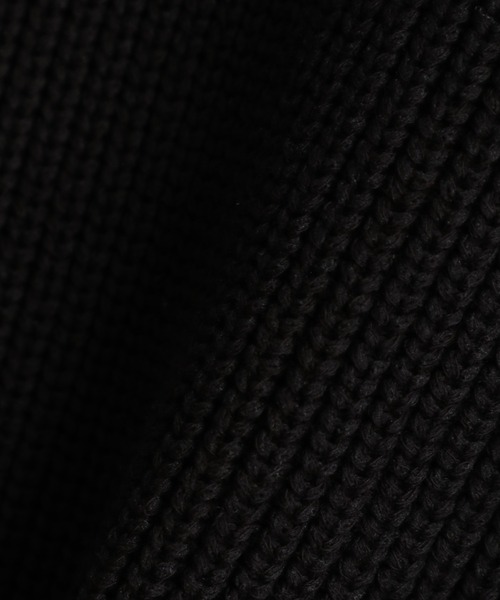 INED（イネド）の「深Vネックニットベスト（ベスト・レディース・ベージュ/その他/ブラック・9号）」の8枚目の写真