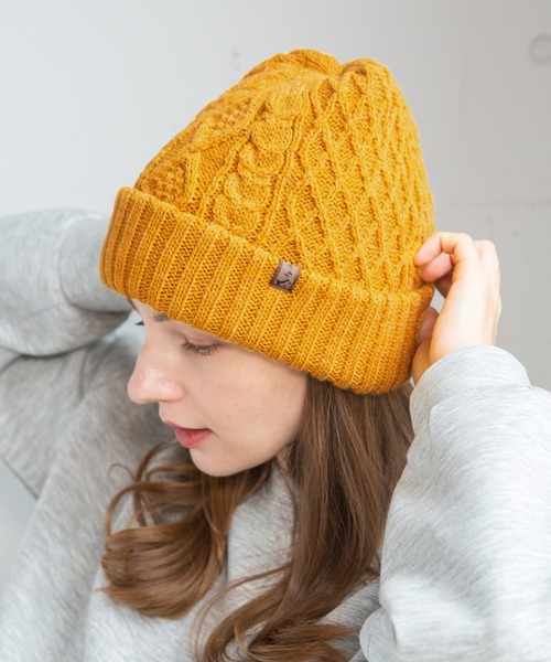 14+（イチヨンプラス）の「イタリア糸ケーブル編みワッチ（ニットキャップ/ビーニー・レディース・チャコールグレー/ライトブルー/ブラック/イエロー/ワインレッド/ピンク/オリーブ/ネイビー/アイボリー/グレー/ブラウン/ブルー/ベージュ/オレンジ/パープル・FREE）」の12枚目の写真