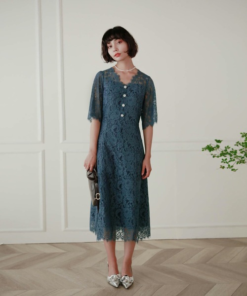Leja（レジャ）の「【LEJA】ビジューボタン総レースワンピース