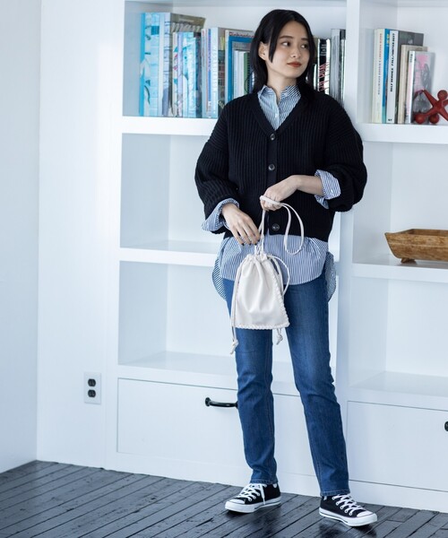 THE SHOP TK （ザ ショップ ティーケー ）の「◆カガリ巾着ショルダー（ショルダーバッグ・レディース・ブラック/オフホワイト・99）」の3枚目の写真