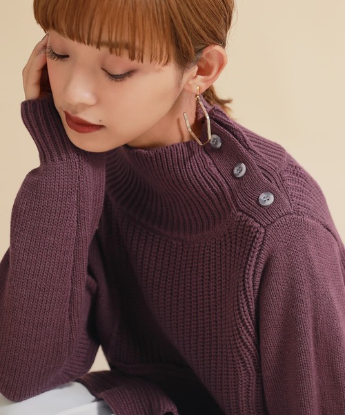 osharewalker（オシャレウォーカー）の「【廃盤】『異素材ドッキングアシンメトリーニット』（ニット/セーター・レディース・ブラック/ベージュ/パープル・1/2）」の4枚目の写真