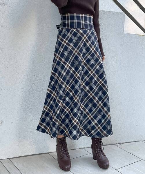 MAJESTIC LEGON（マジェスティックレゴン）の「2wayハイウエストスカート（スカート・レディース・アイボリー/ブラウン系その他2/ブラウン/ブラック/ベージュ系その他2/ブルー系その他4・SMALL/MEDIUM）」の13枚目の写真