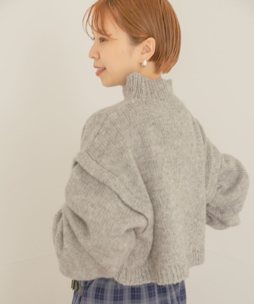 ITEMS URBANRESEARCH(アイテムズ アーバンリサーチ)の「ハイネックショートニット(ニット/セーター・レディース・チャコールグレー/グレー/グリーン・FREE)」の6枚目の写真