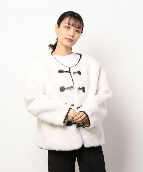 aimoha（アイモハ）の「レトロモフモフノーカラージャケット (AW)（ノーカラージャケット・レディース・ホワイト/キャメル・MEDIUM/LARGE）」の19枚目の写真
