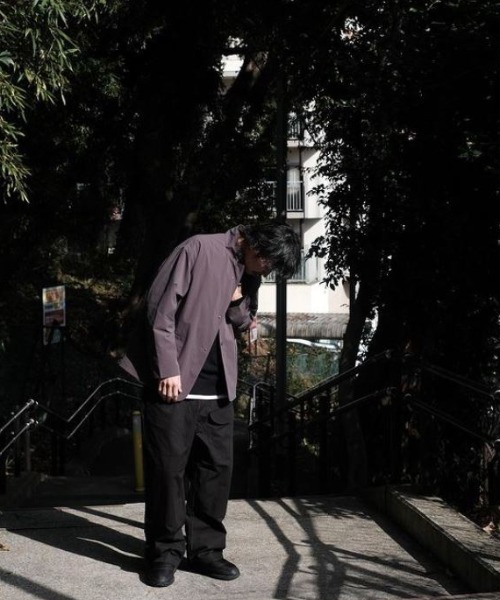 DESCENTE PAUSE（デサントポーズ）の「【デサントPAUSE】ウインドシールドジャケット / WIND SHIELD JACKET　撥水　防風　ストレッチ（テーラードジャケット・メンズ・ベージュ/グレー/ブラック・MEDIUM/X-LARGE/SMALL/LARGE）」の21枚目の写真