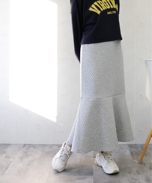 Per sist ence(パーシエンス)の「Per sist ence/パーシエンス カットキルティング マーメイドスカート(スカート・レディース・オフホワイト/グレー/ブラック・FREE)」の3枚目の写真