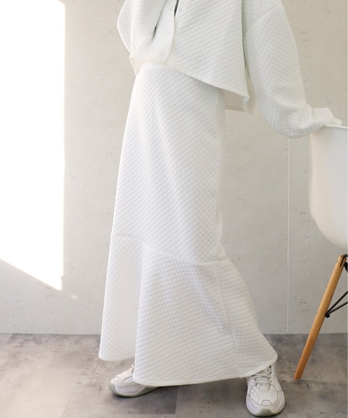 Per sist ence(パーシエンス)の「Per sist ence/パーシエンス カットキルティング マーメイドスカート(スカート・レディース・オフホワイト/グレー/ブラック・FREE)」の15枚目の写真