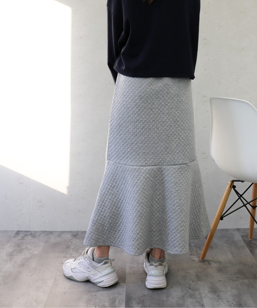 Per sist ence(パーシエンス)の「Per sist ence/パーシエンス カットキルティング マーメイドスカート(スカート・レディース・オフホワイト/グレー/ブラック・FREE)」の8枚目の写真