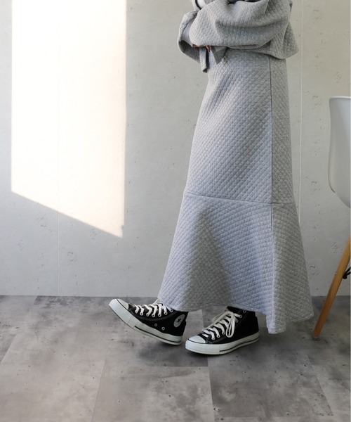 Per sist ence(パーシエンス)の「Per sist ence/パーシエンス カットキルティング マーメイドスカート(スカート・レディース・オフホワイト/グレー/ブラック・FREE)」の5枚目の写真