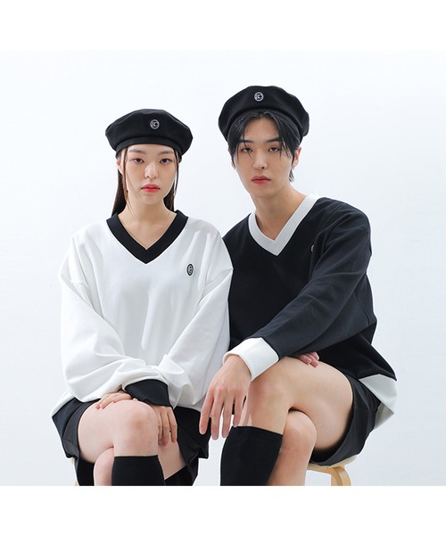 BASIC COTTON(ベーシックコットン)の「A'GEM/9 × .kom『BASIC COTTON/ベーシックコットン』ミックスデザインVネックスウェットシャツ(スウェット・レディース・ホワイト/ブラック/ブラック×ホワイト・FREE)」の4枚目の写真